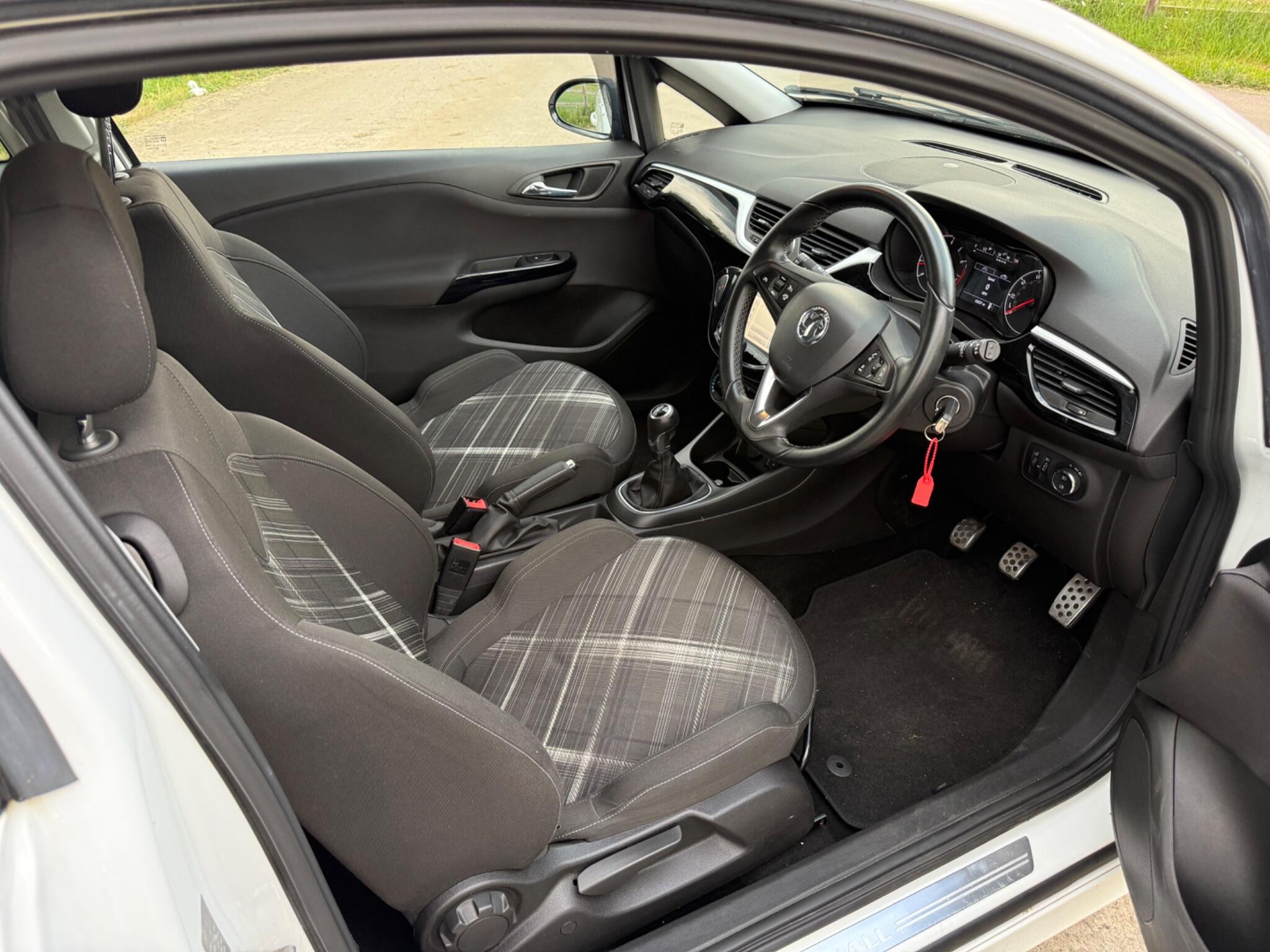 Vauxhall Corsa 1.4i ecoTEC Limited Edition Euro 6 3dr — photo 79 of 96